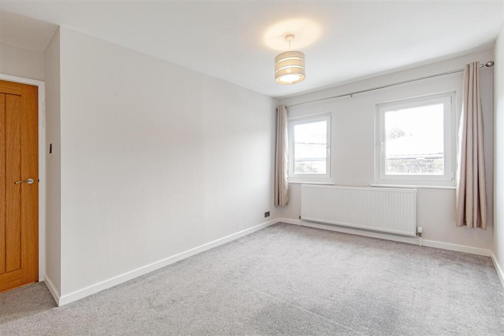 Bedroom 2-2.jpg