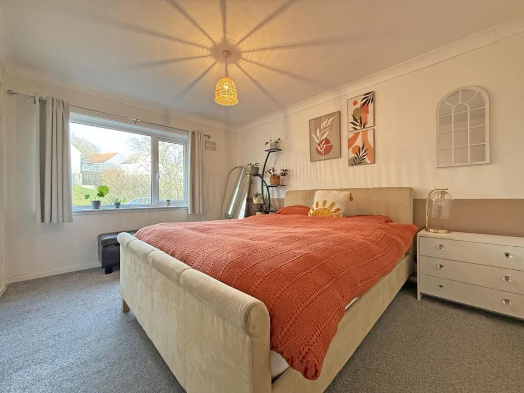 Chaucer Way 94 - Bedroom One.jpg