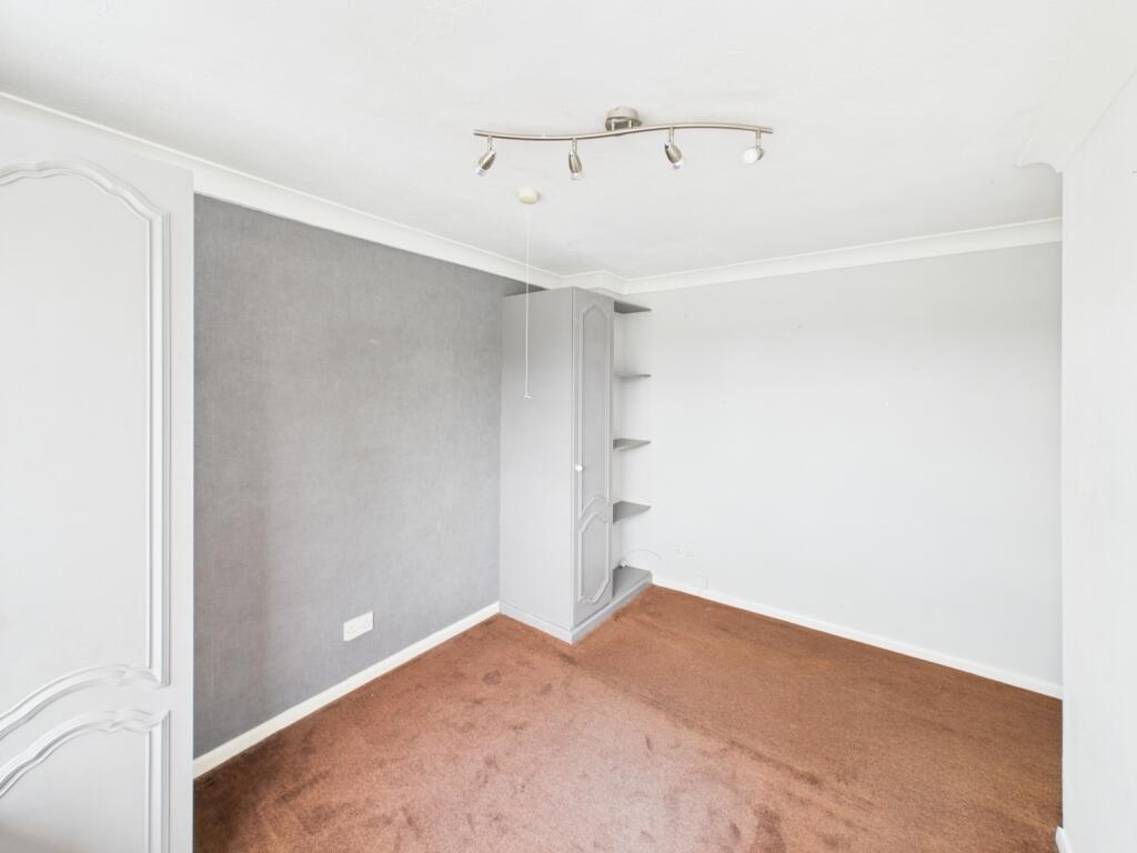 CAM01791G0-PR0157-STILL004