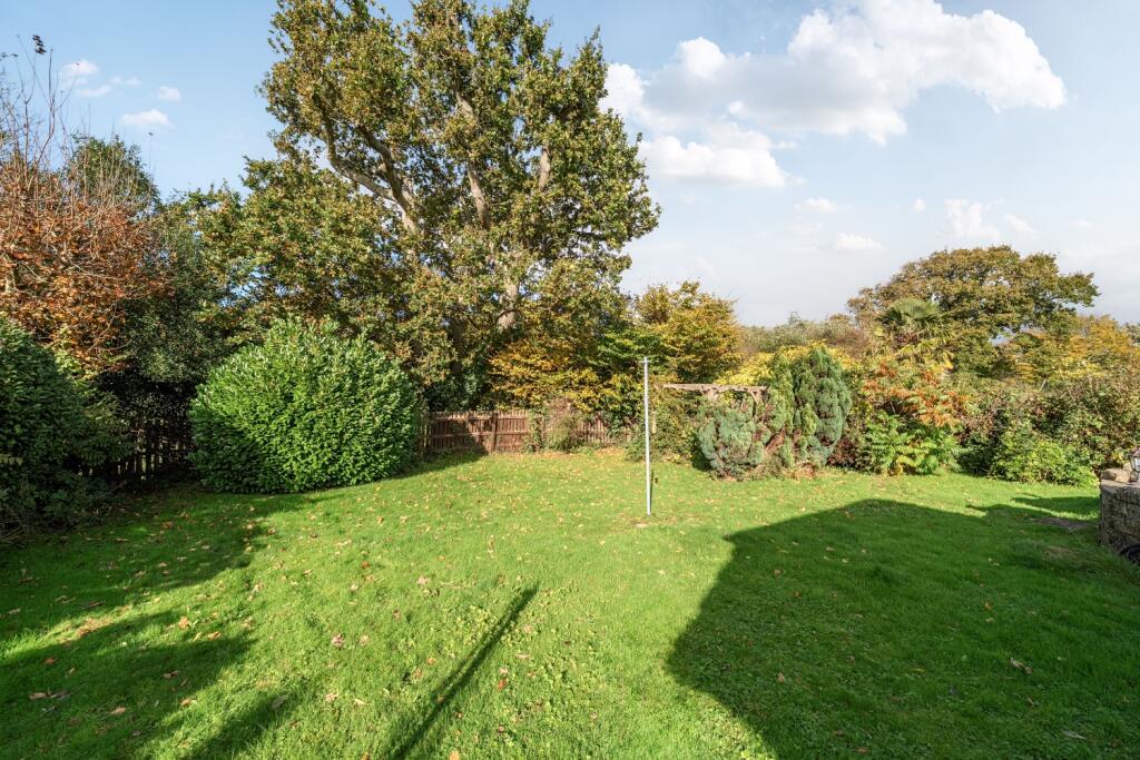 1370034-9-68fb7f284bfe4