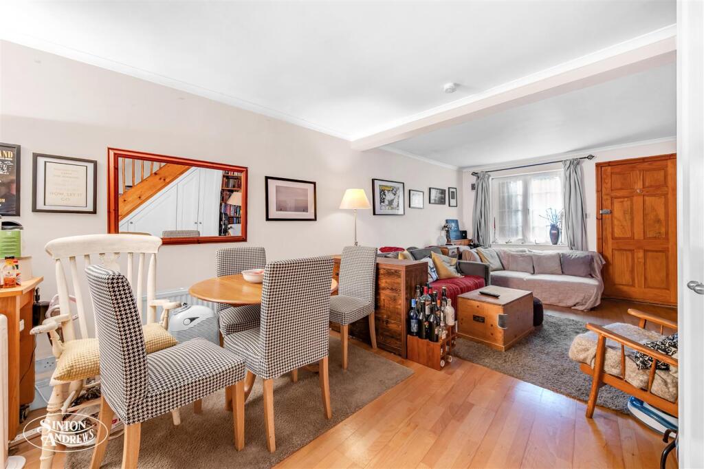 1 Coningsby Cottages-5.jpg