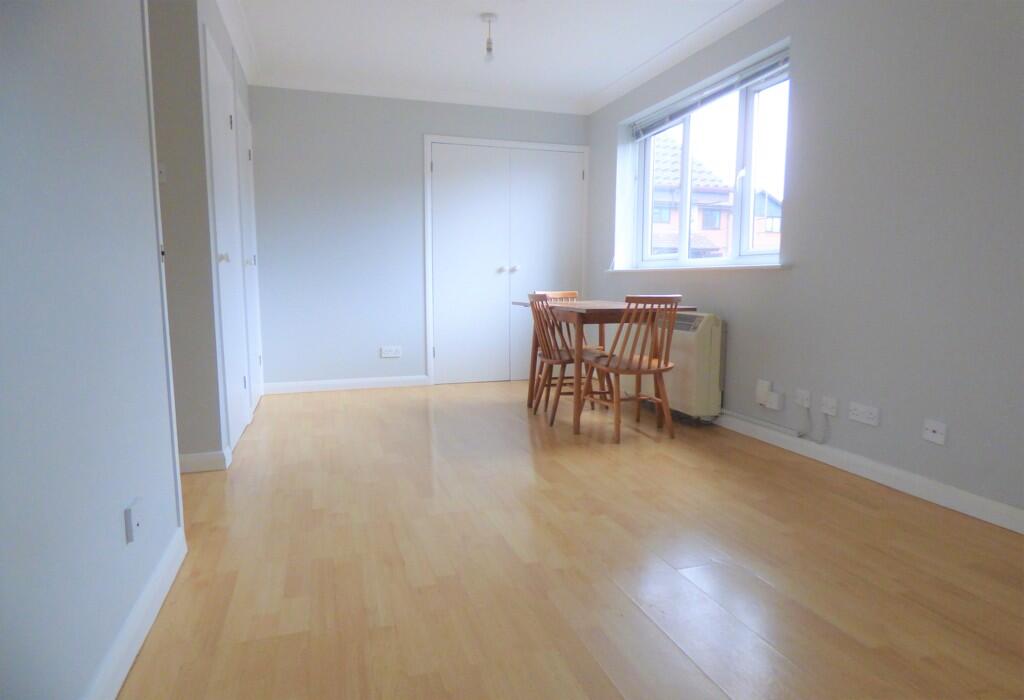 Studio Room