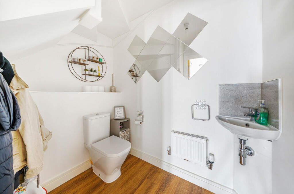 Ground Floor Wc