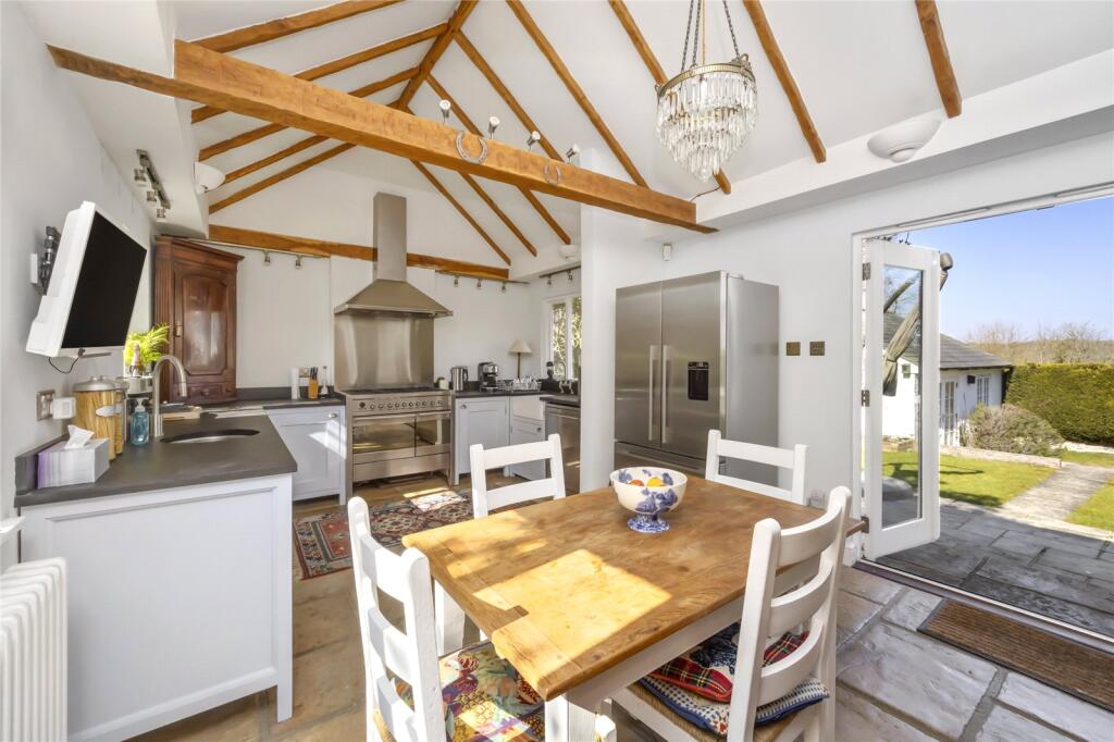 Kitchen/Breakfast Rm