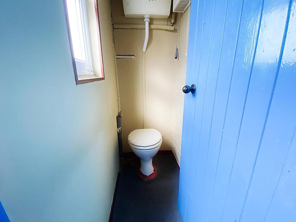 Outbuilding/WC