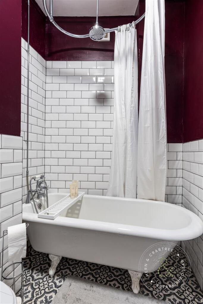 Kelvin Road, Roath, Hern Crabtree (8).jpg