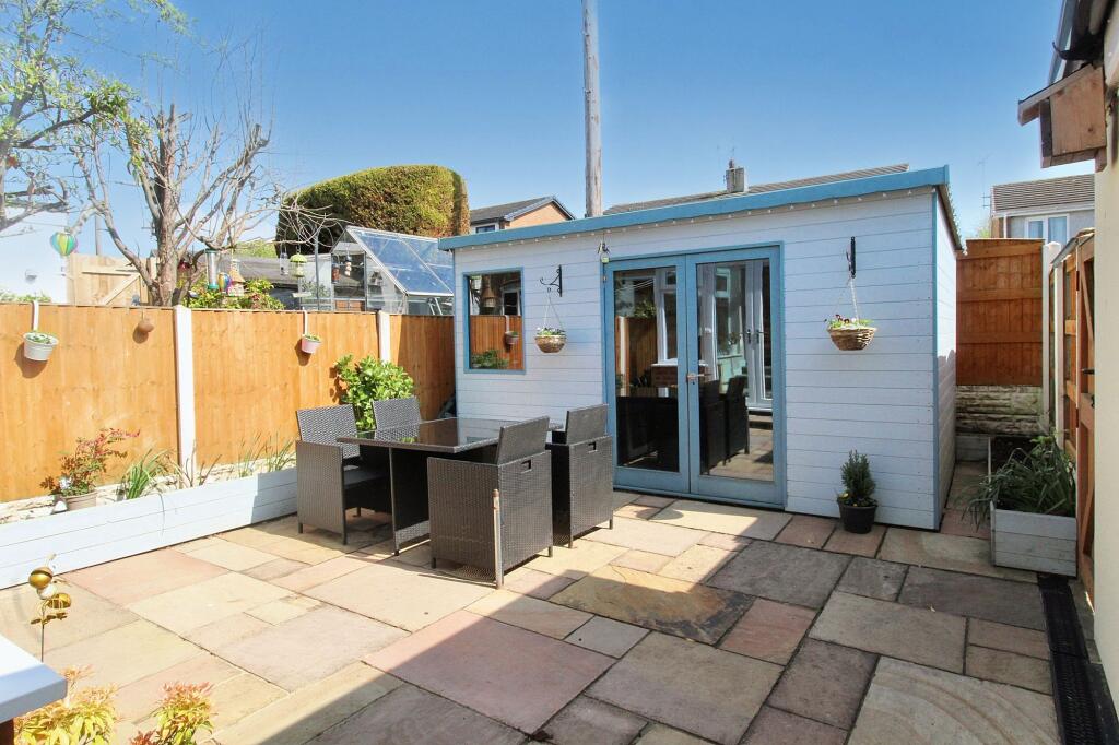 Summer House/ Garden Room
