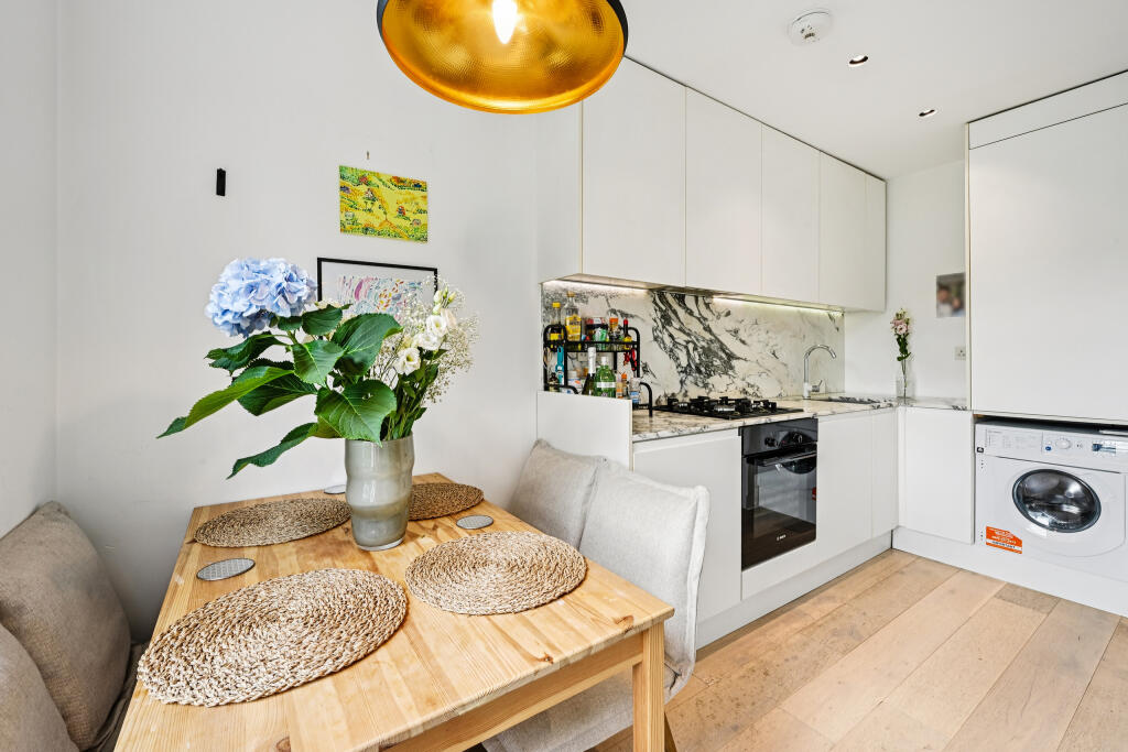 Dining | Kitchen