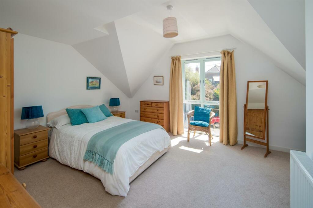 Bedroom 1.jpeg
