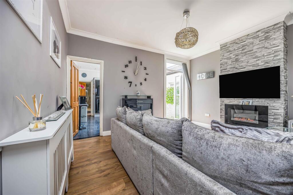 36 Wymering Road, Copnor-Small-PorticoMarketing-So