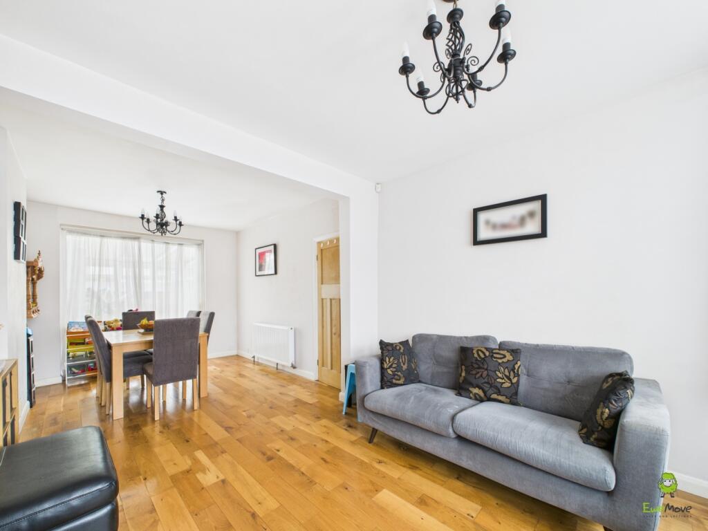 Presented by Nicoleta at EweMove Bexleyheath and D