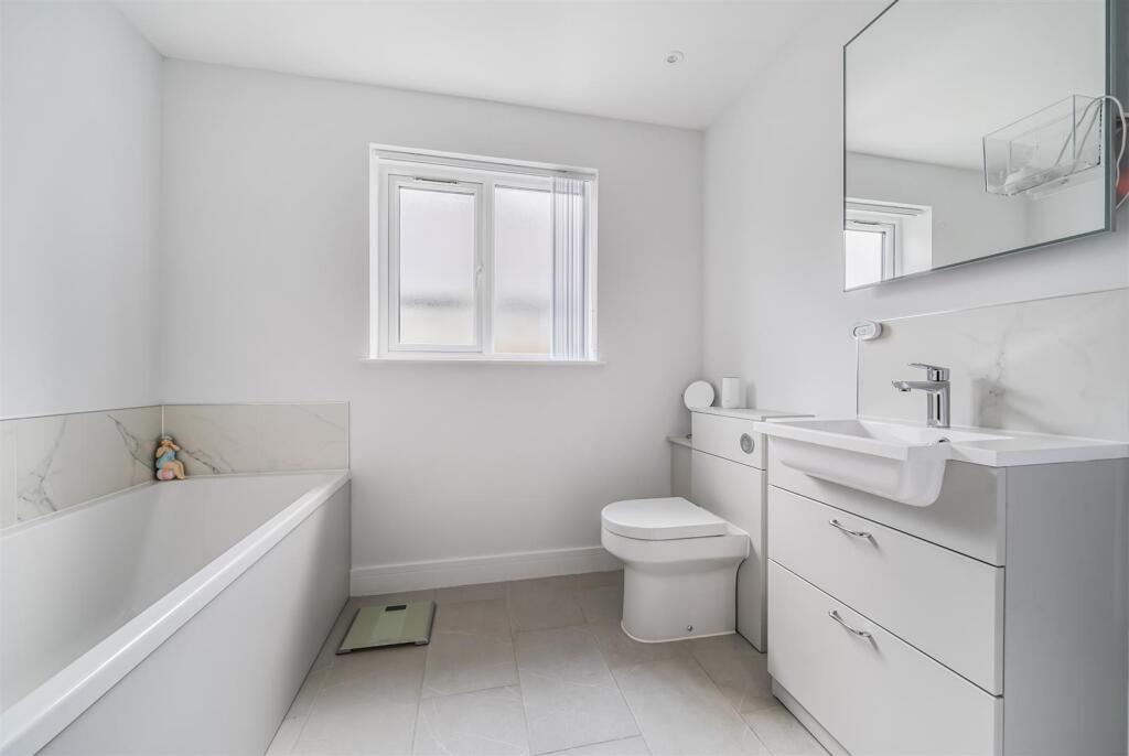 17 - 1384609-8-69247fdac1518.jpg