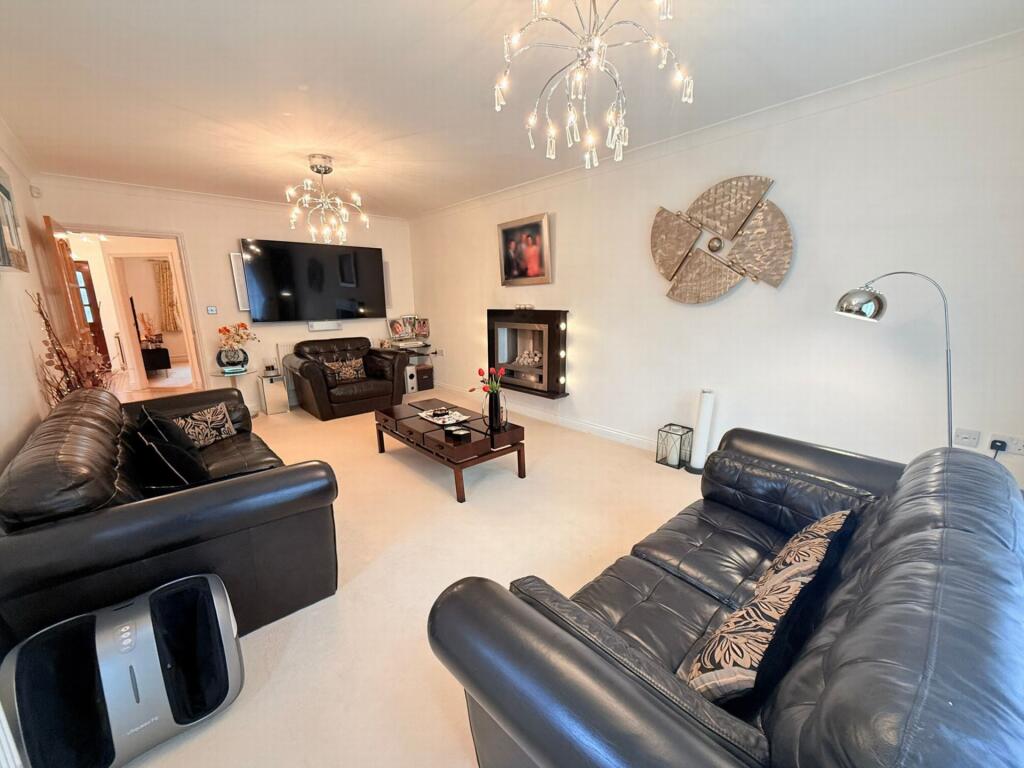 Lounge 2