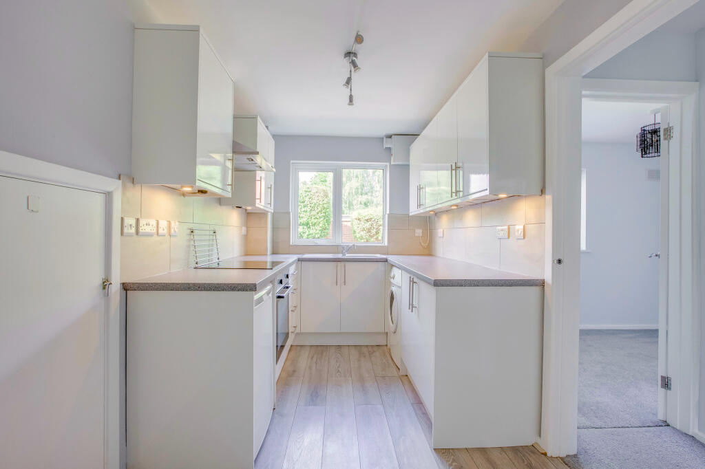 d242a325-03e9-4346-98e0-2ed8822ff55e