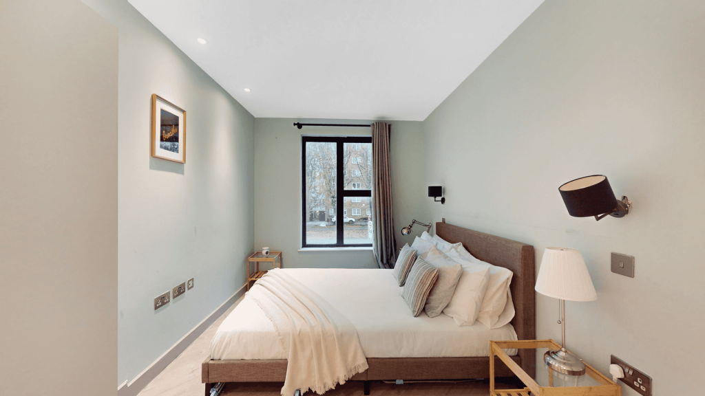 LIVINGROOM ONE