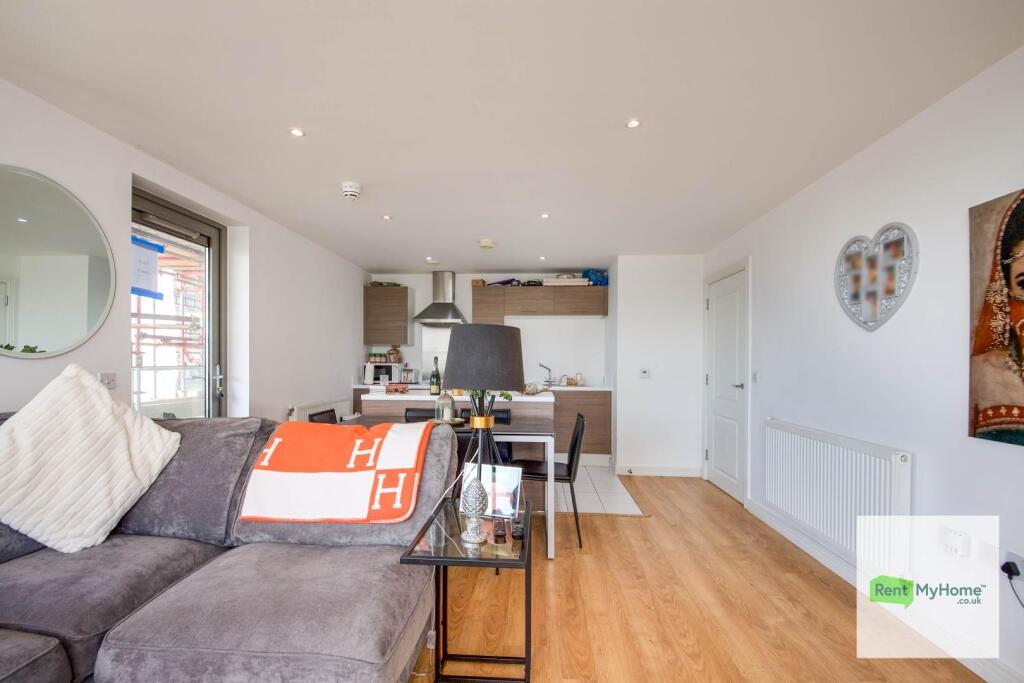 Waterside Way, London