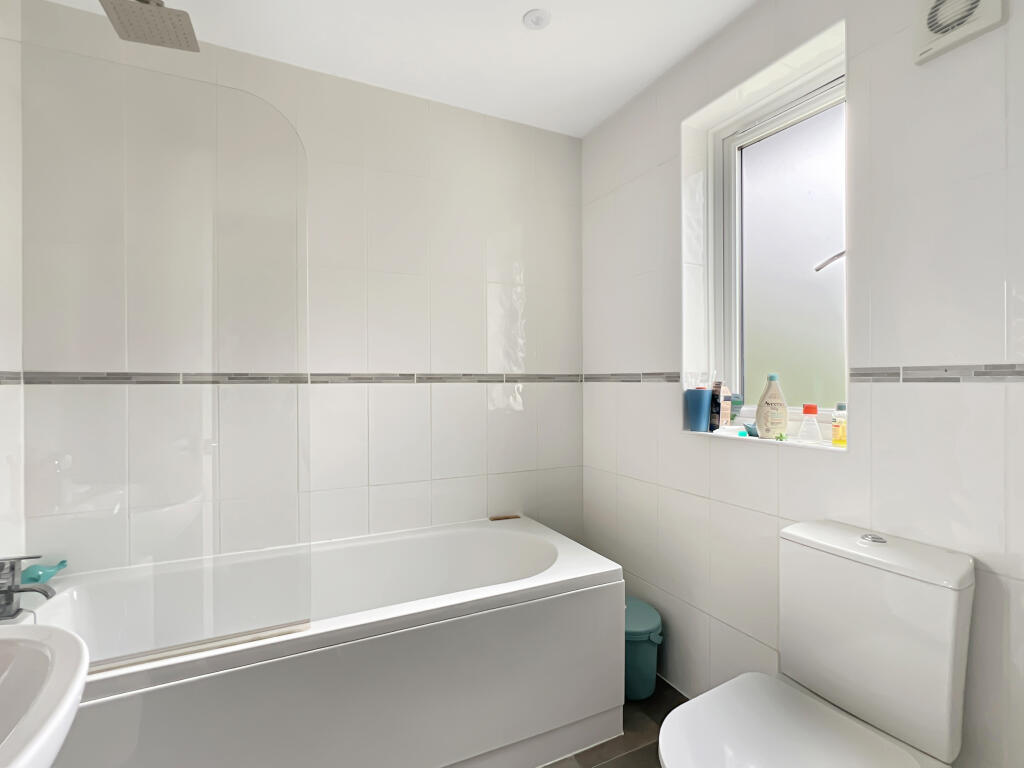 e33a221cda57688ccd668bdc692c828cc35aad5d