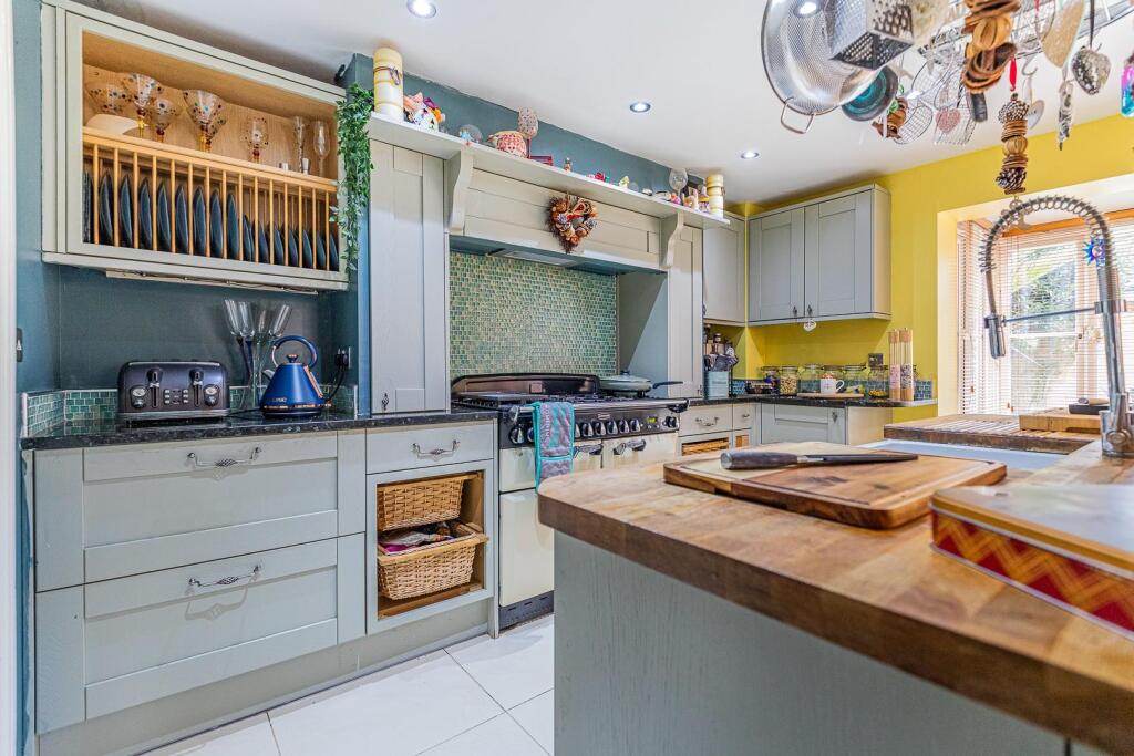 Clos Yr Erw 10-9.jpg