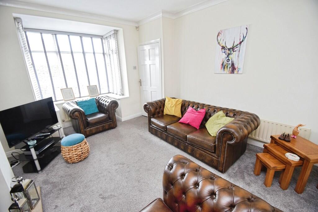 be483087-Lounge 2...