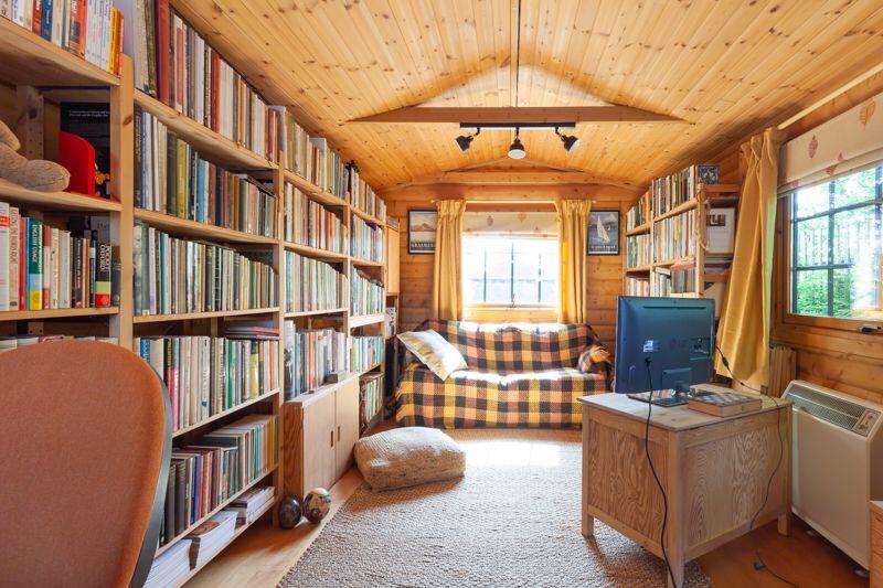 Garden timber chalet