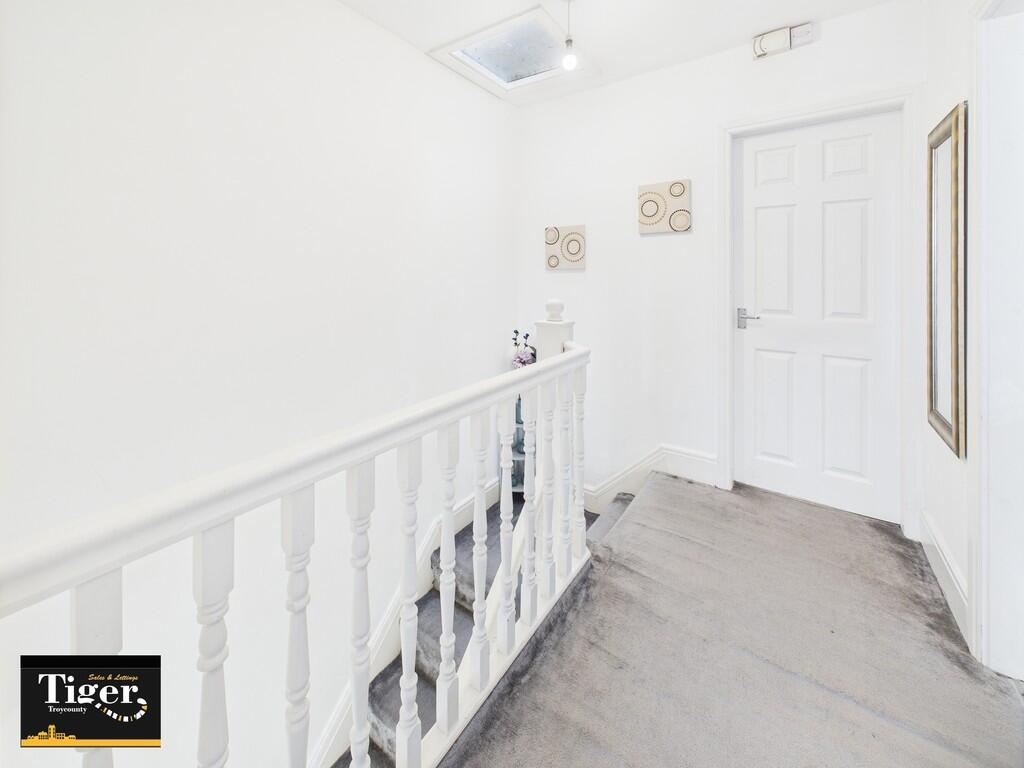 CAM02176G0-PR0667...