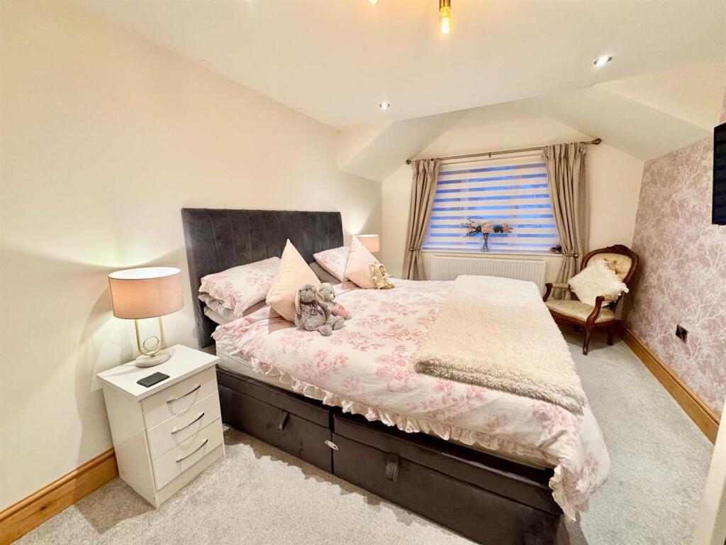 PHOTO-2025-11-17-21-38-55 (14) - Copy.jpg