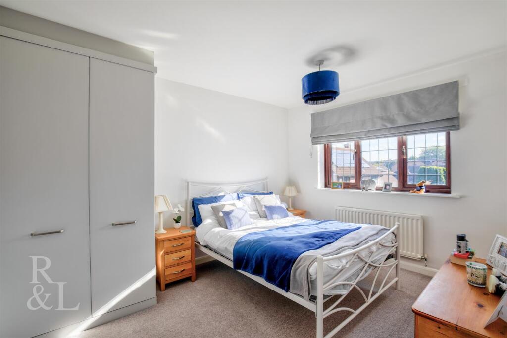 5 Killerton Park Drive (11).jpg