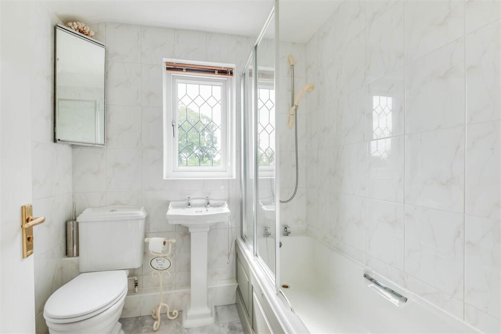 Constables 74 Hooton Road-2-20.jpg