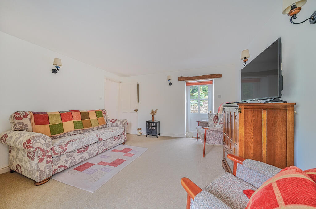 1287263-22-6829c7104e304-ARW