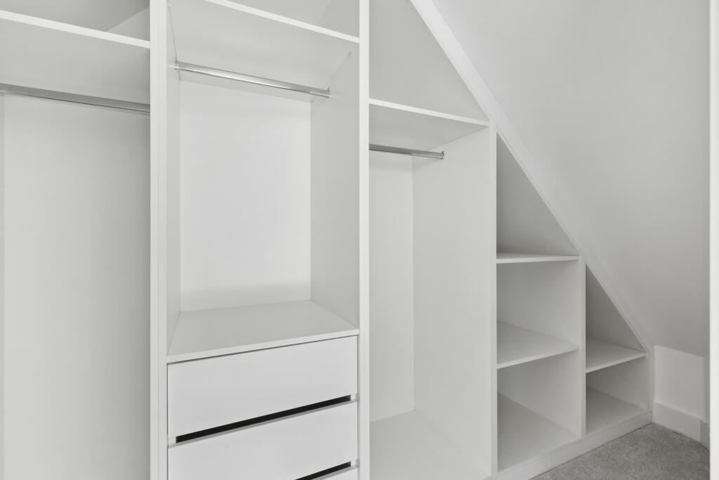 Plot 11 Dressing area