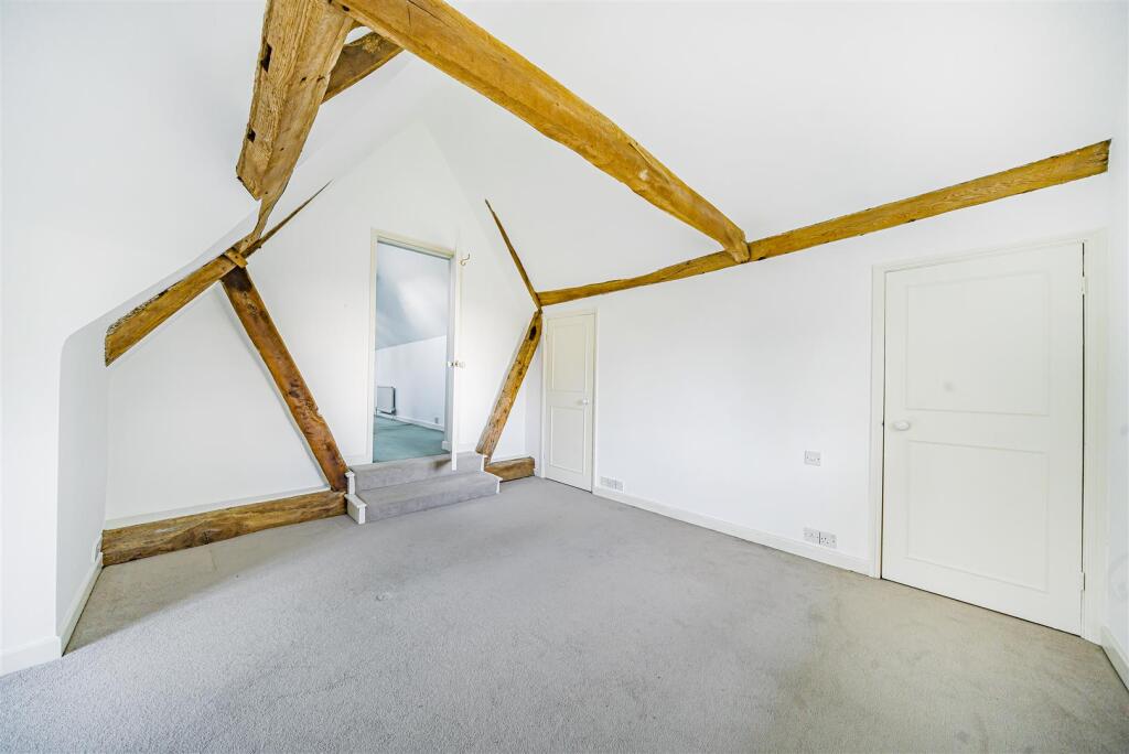 Bedroom 3 2nd aspect.jpg