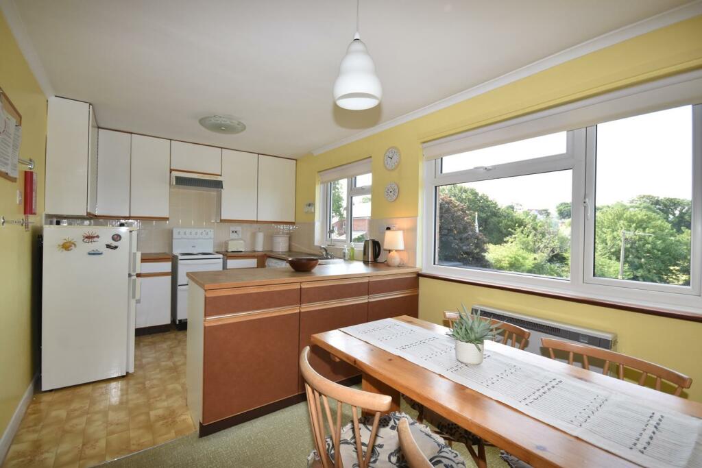 Kitchen Diner..JPG