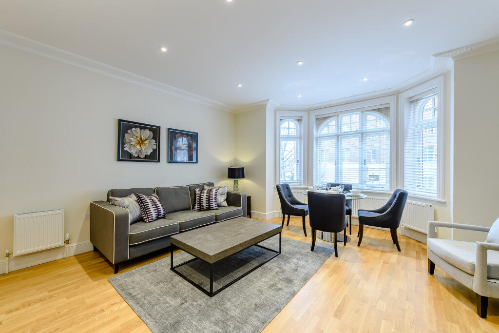 8457158-interior12