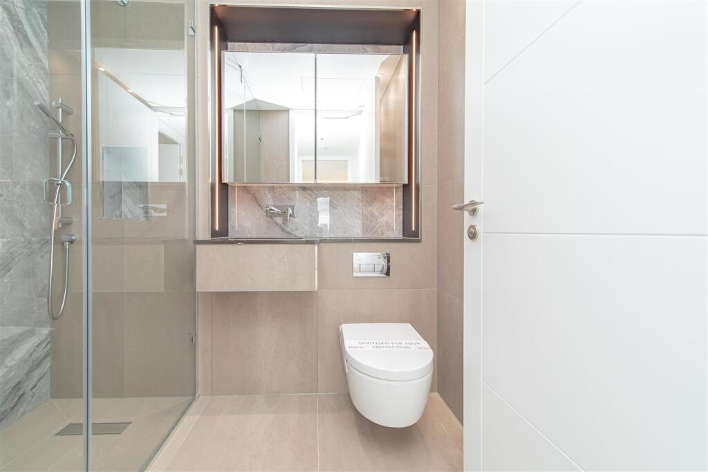 Bathroom               .jpg