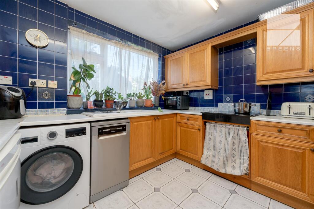 151 Cavendish Road_0016.jpg