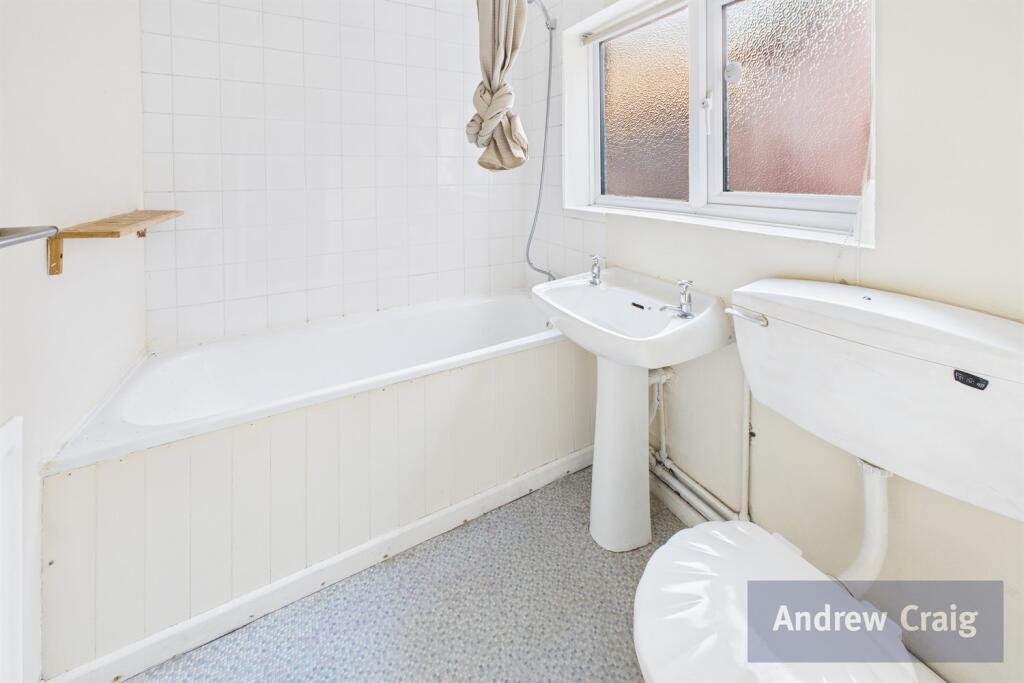 Ground Floor Bathroo