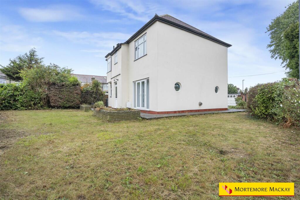 9_62145_watermarked.jpg