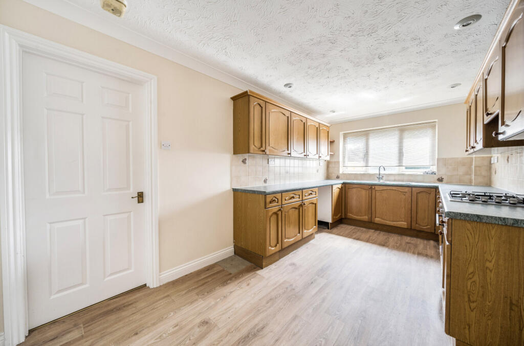 1300972-23-68384d...