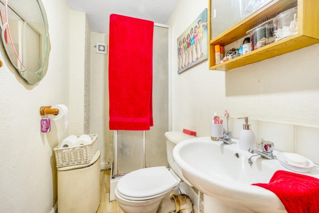 33 Ida Road (Skegness)-14