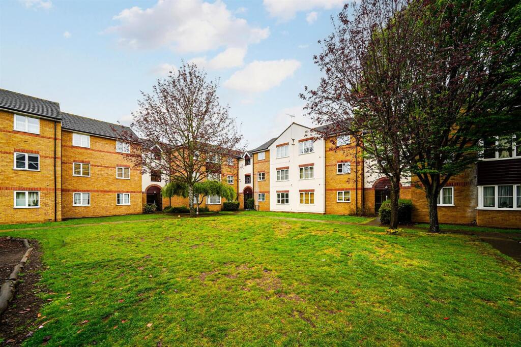 Thurlow Close-14_web.jpg