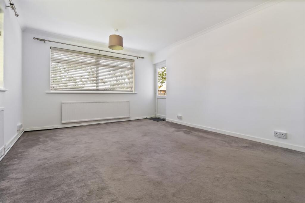 Chatsmore Court, 5_005.JPG
