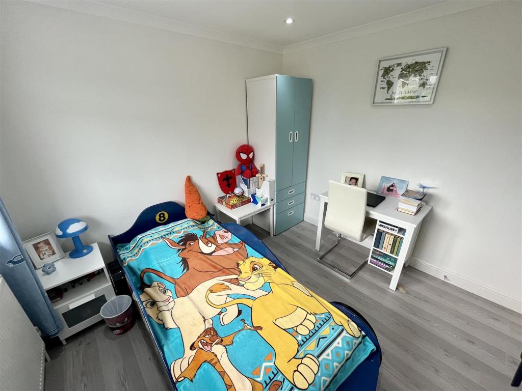 Bedroom 2 Aspect 2.jpg