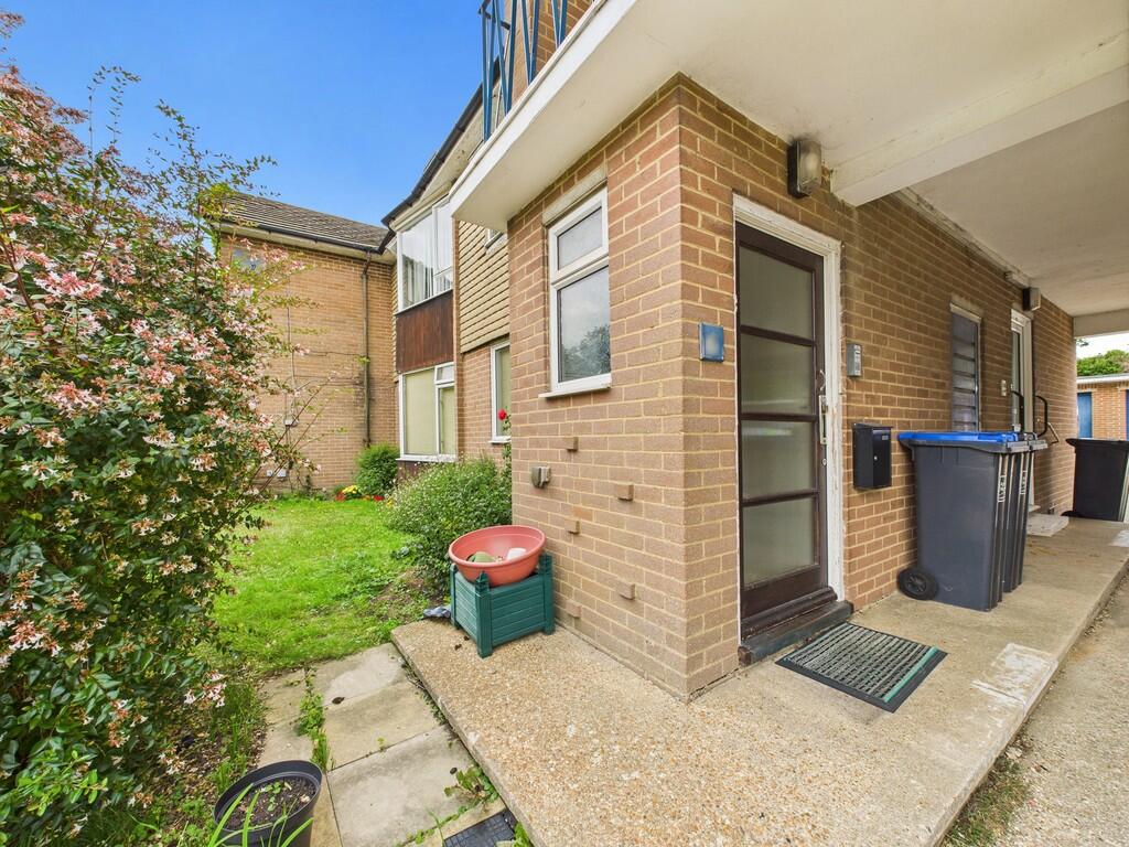 CAM03519G0-PR0348...