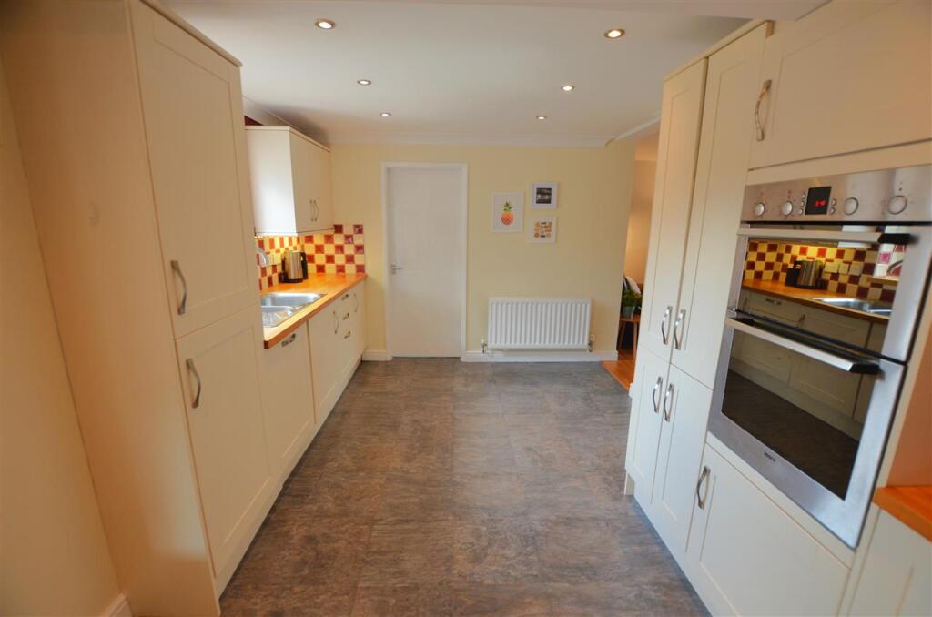 Breakfast Kitchen