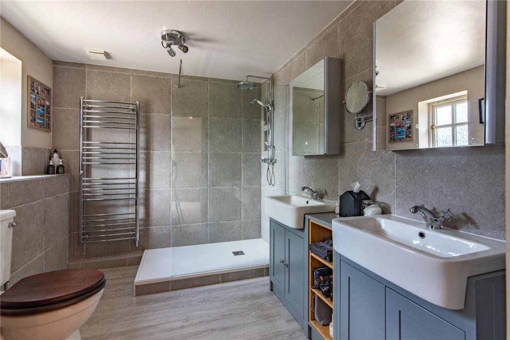Shower Room En Suite