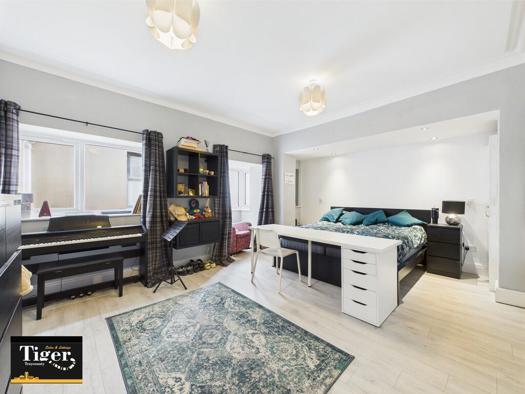 CAM03440G0-PR0313...