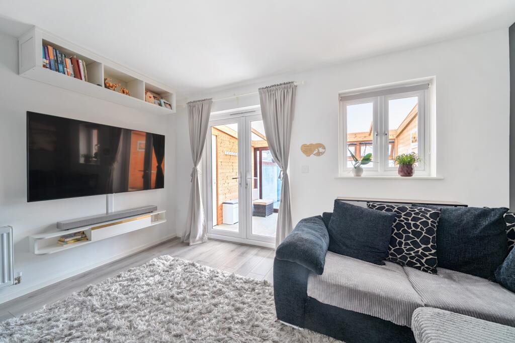 1376571-15-690cbbea80525-ARW-1