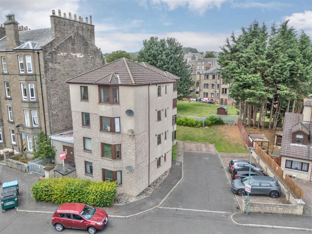 8 Lytton Street Dundee-8.JPG