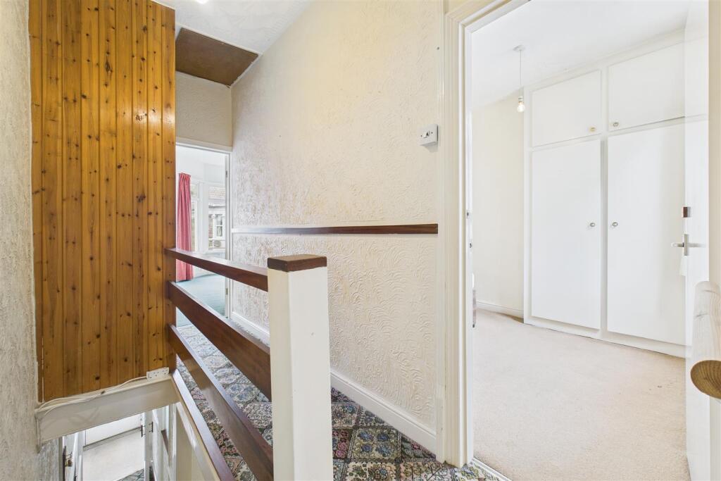 8 Kensington Road, St George, Bristol BS5 7NB | Fr