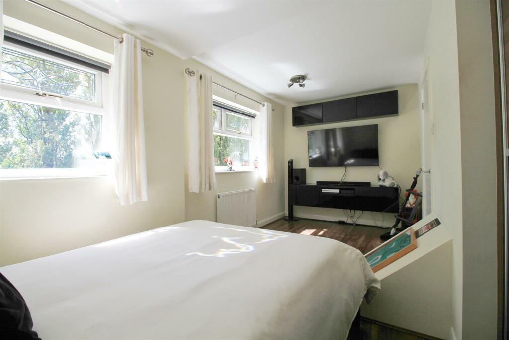 Bedroom2.jpg